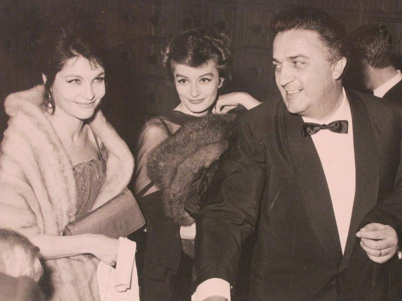 Federico Fellini, Ivonne Furneaux, Aimè Anuk. Interpreti della 'Dolce vita'